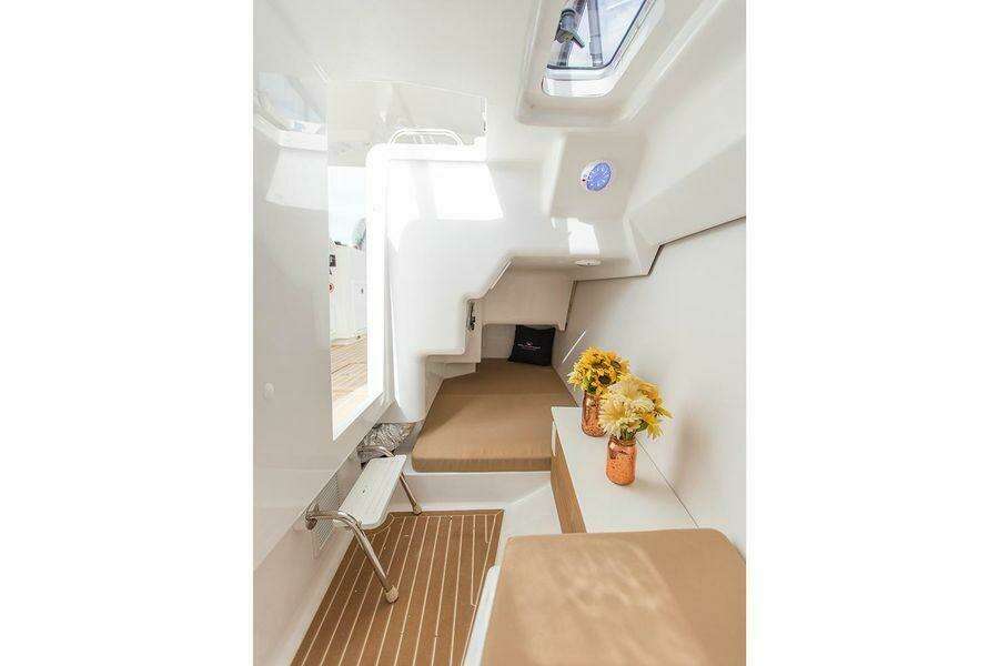 33ft Southport Yacht For Sale