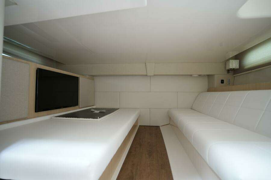 36ft Regal Yacht For Sale