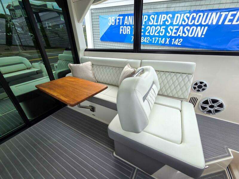 36ft Regal Yacht For Sale