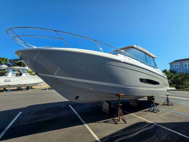 36ft Regal Yacht For Sale