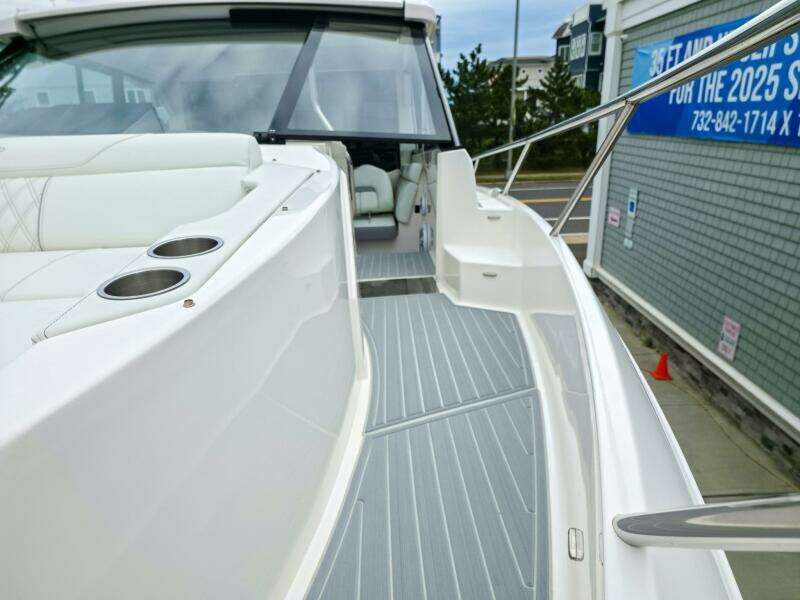 36ft Regal Yacht For Sale