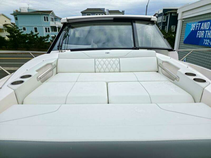 36ft Regal Yacht For Sale