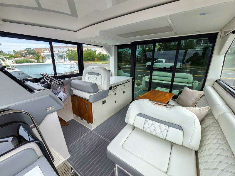 36ft Regal Yacht For Sale