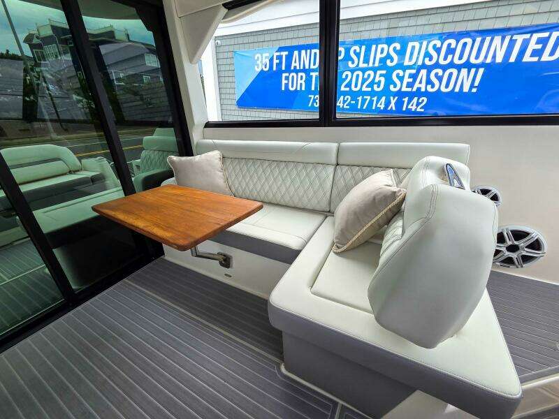 36ft Regal Yacht For Sale