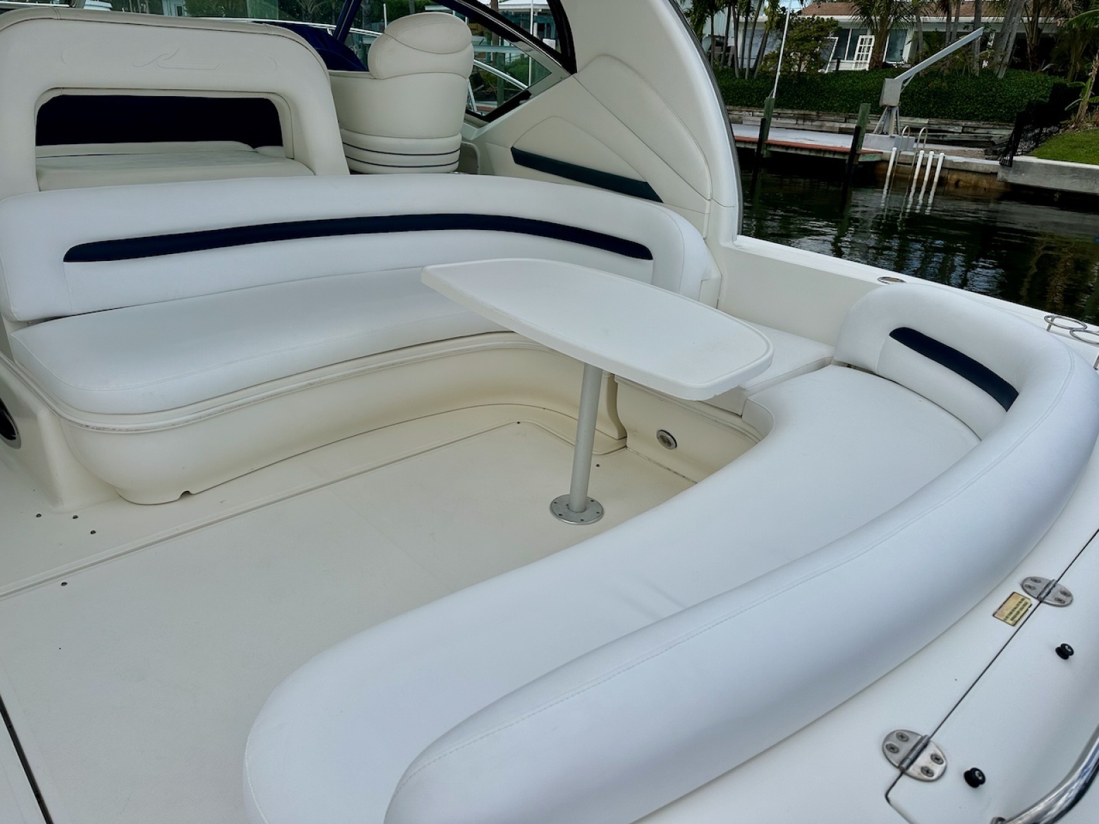 2004 Sea Ray 420 Sundancer