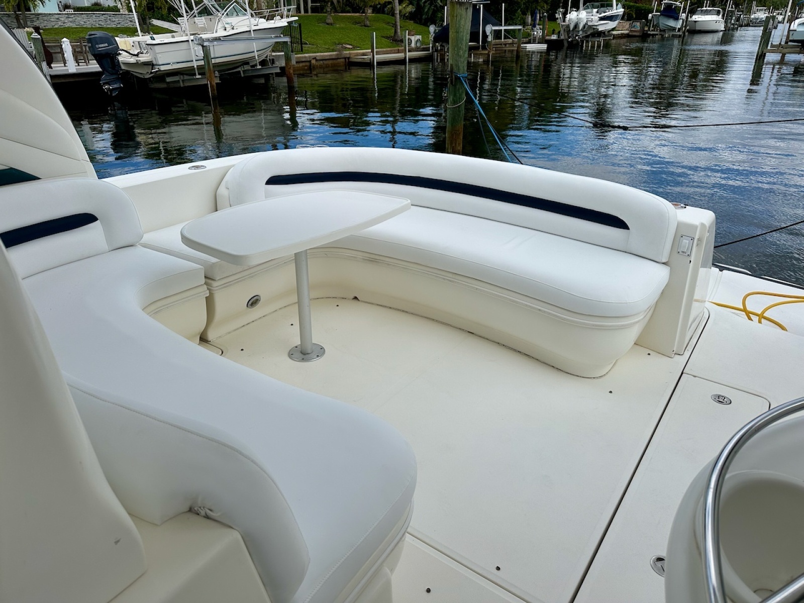 2004 Sea Ray 420 Sundancer