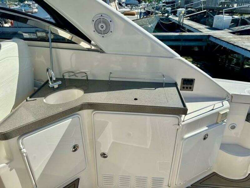 35ft Regal Yacht For Sale