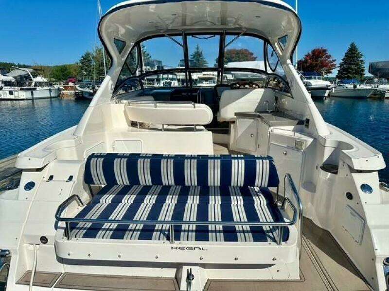 35ft Regal Yacht For Sale