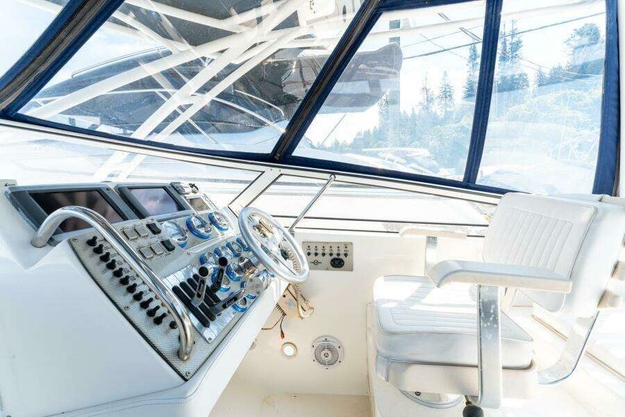 38ft Fountain Yacht For Sale