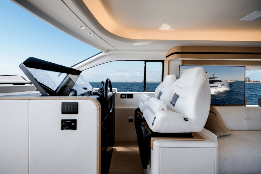 62ft Azimut Yacht For Sale