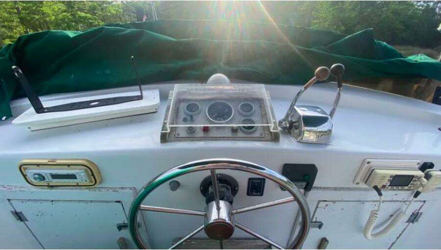 Slow Poke 29ft Prairie Boat Works Yacht For Sale