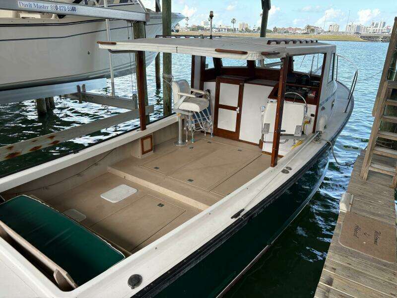 28ft Ellis Yacht For Sale
