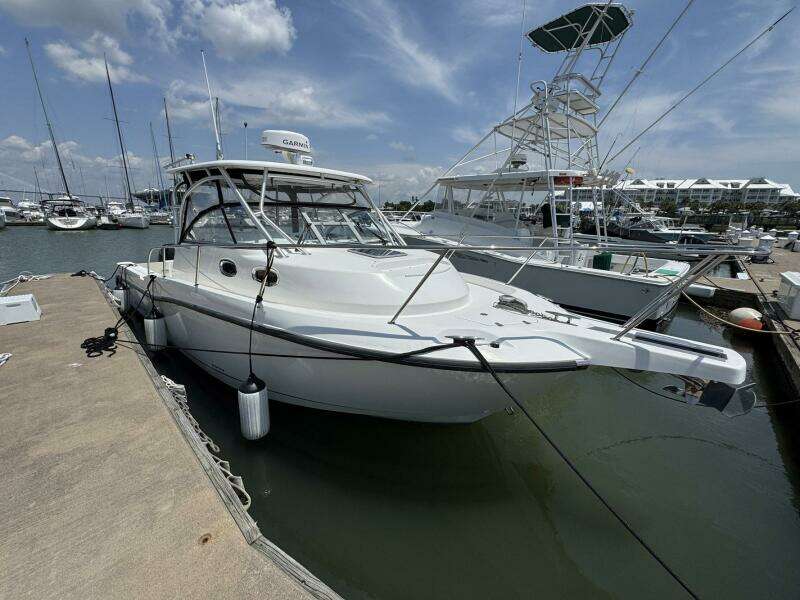 Bilboat Baggins 30ft Boston Whaler Yacht For Sale