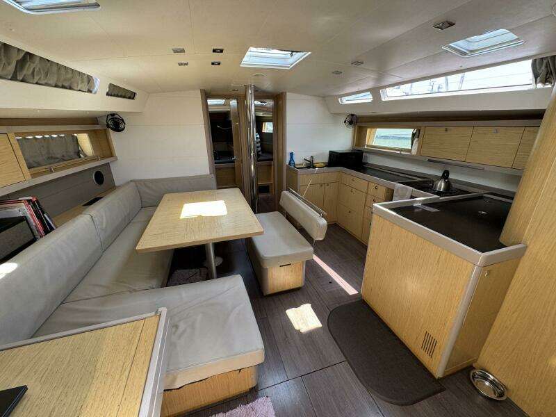 Halcyon 48ft Beneteau Yacht For Sale