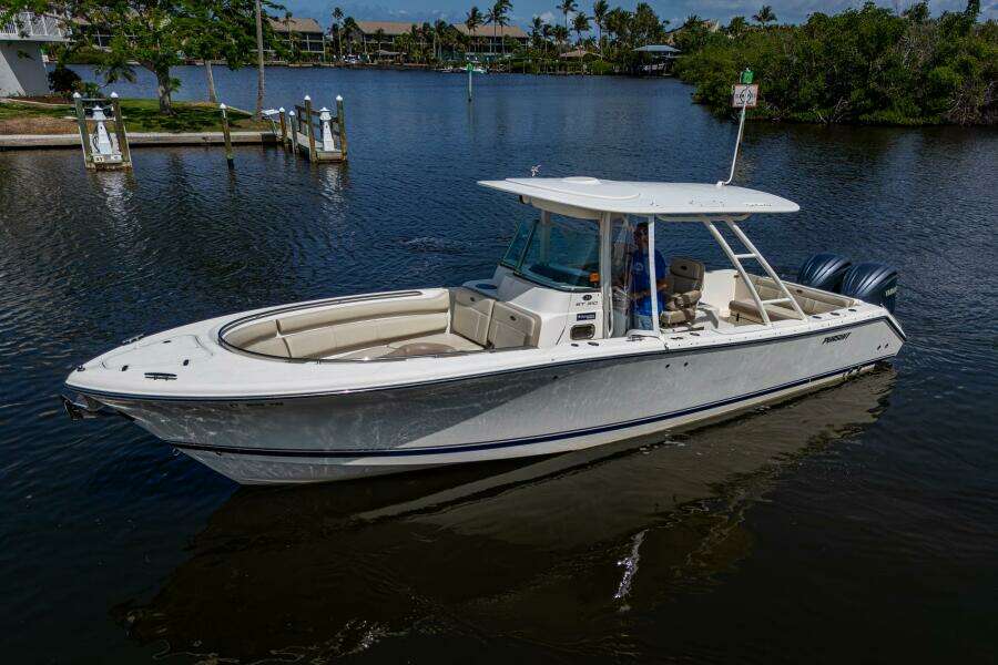 JANNENE MARIE 31ft Pursuit Yacht For Sale
