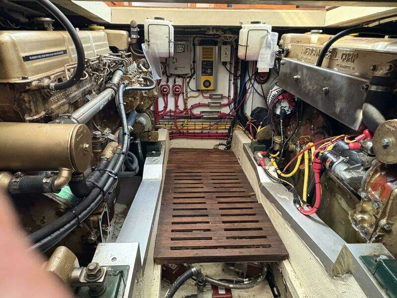 Summer Suite 36ft Grand Banks Yacht For Sale