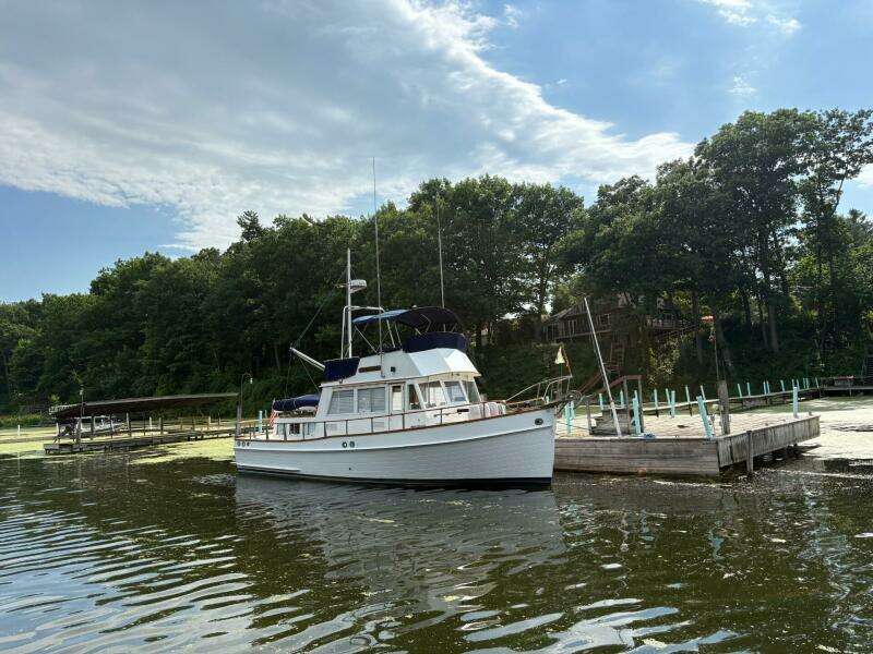 Summer Suite 36ft Grand Banks Yacht For Sale