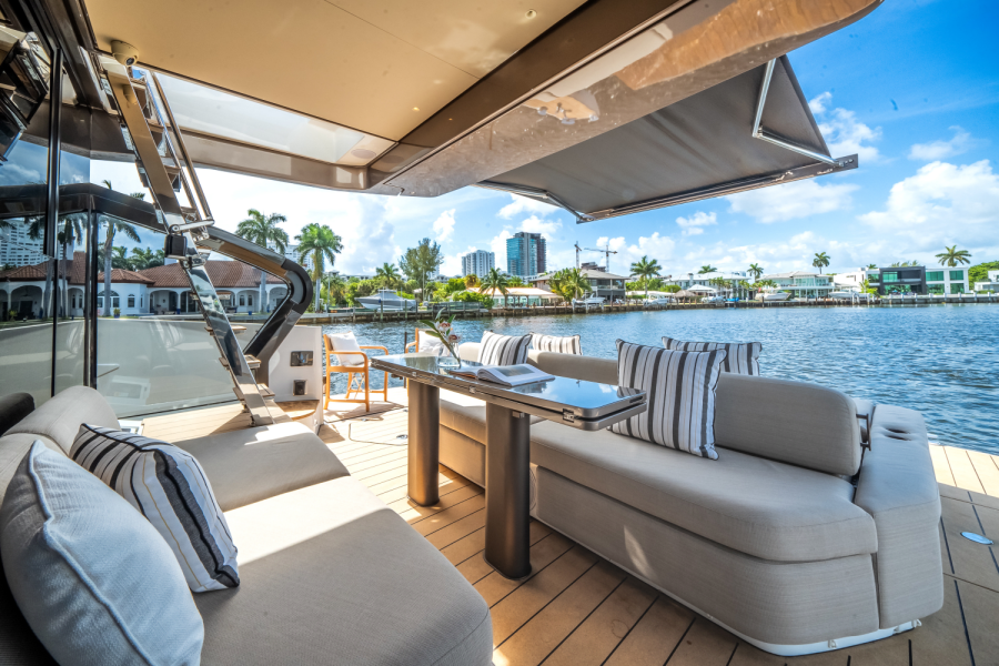 60ft Azimut Yacht For Sale