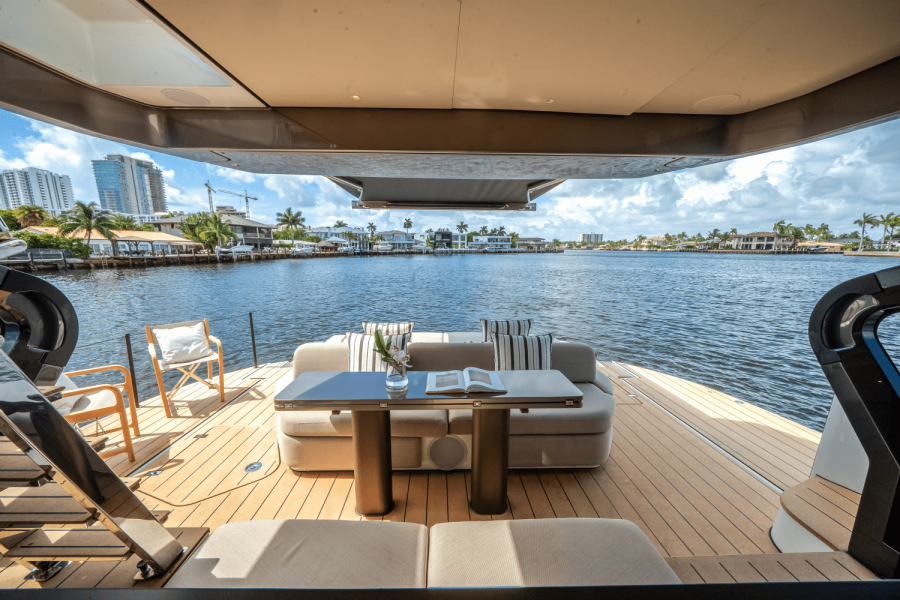 60ft Azimut Yacht For Sale