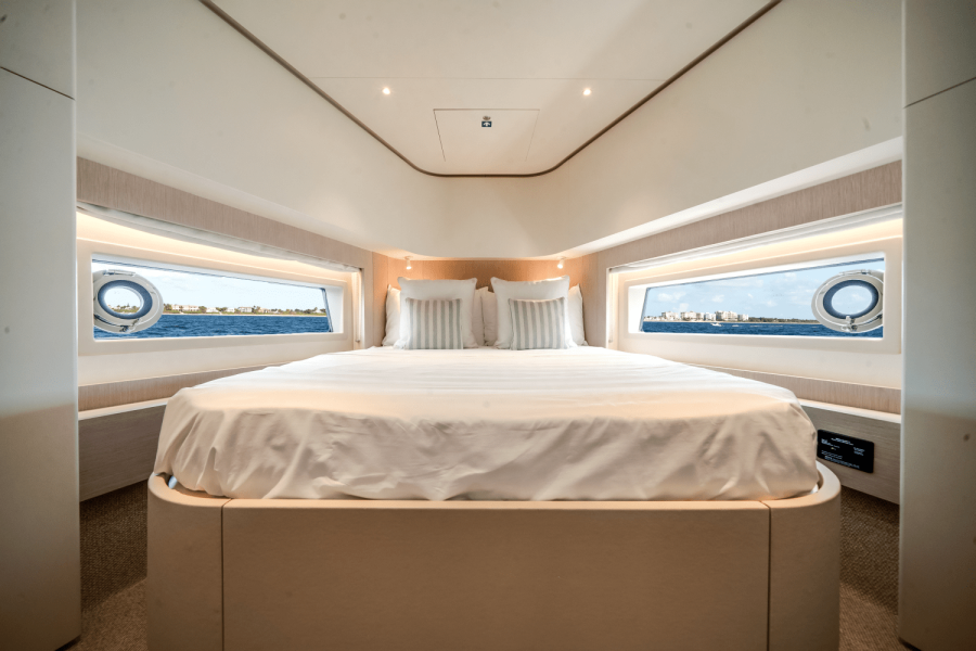 60ft Azimut Yacht For Sale