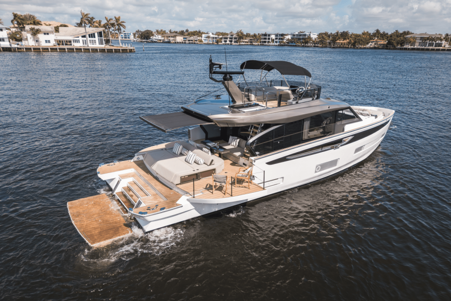 60ft Azimut Yacht For Sale