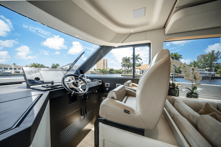 60ft Azimut Yacht For Sale