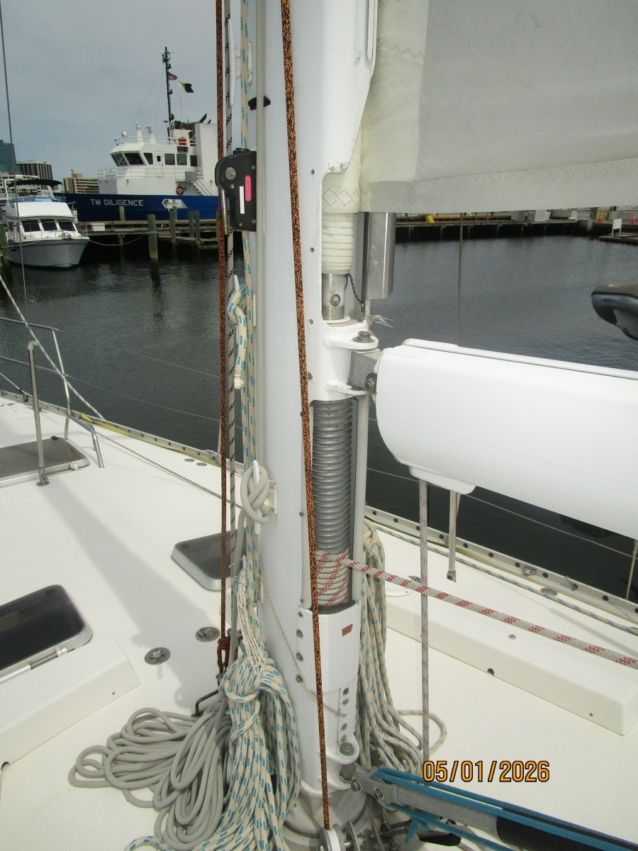 50' Beneteau in-mast furling