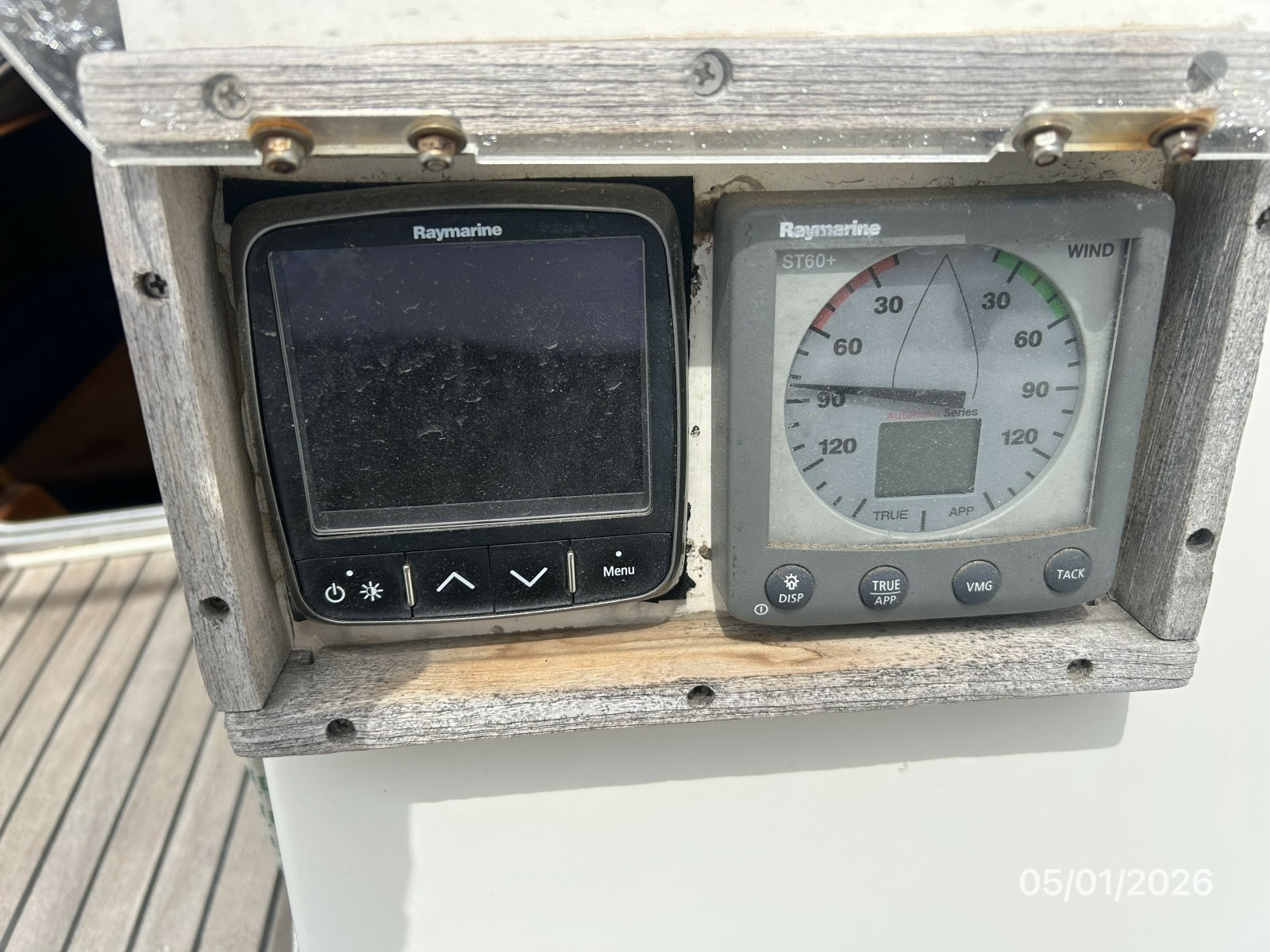 50' Beneteau cockpit electronics2