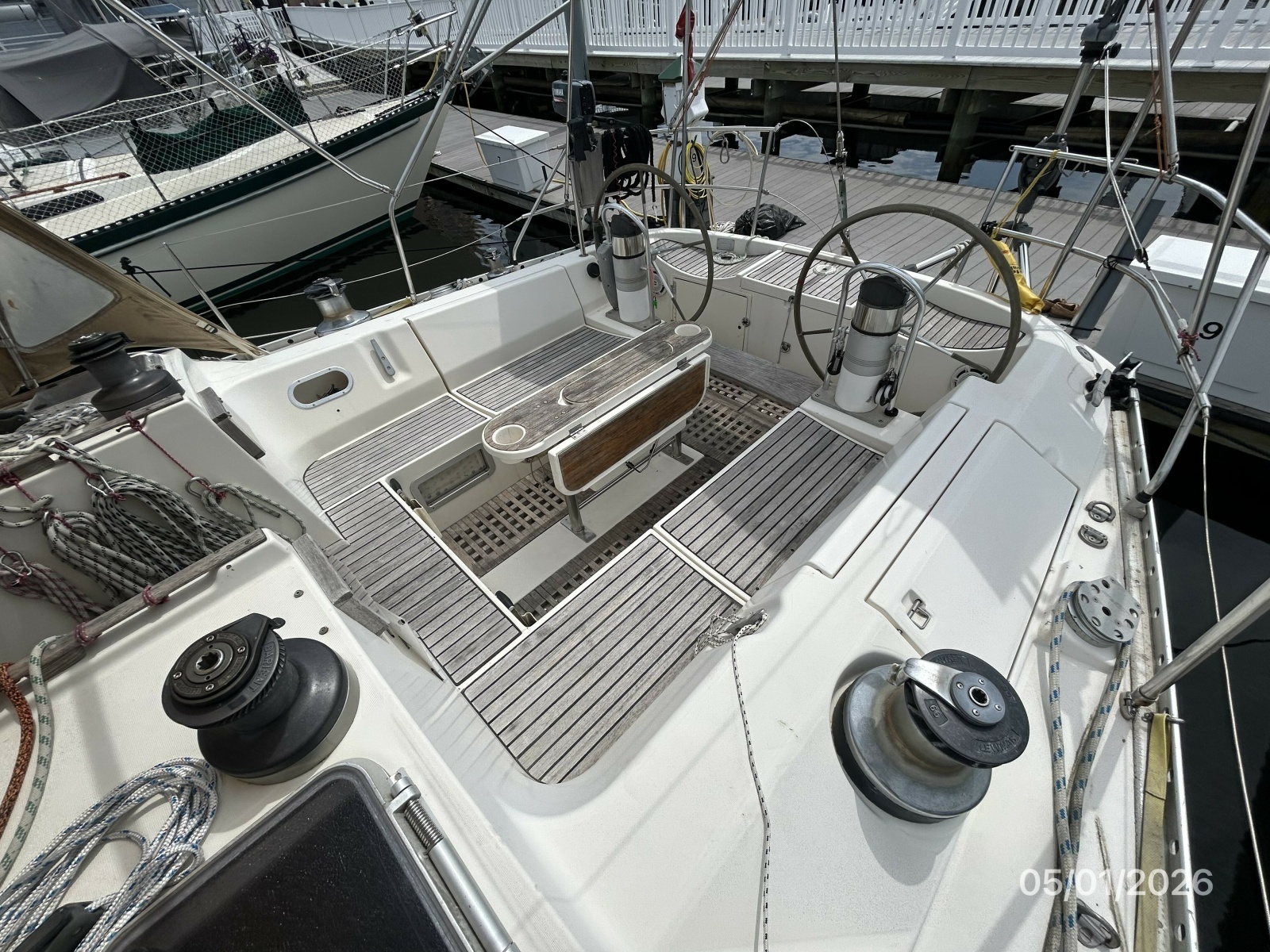 50' Beneteau cockpit2
