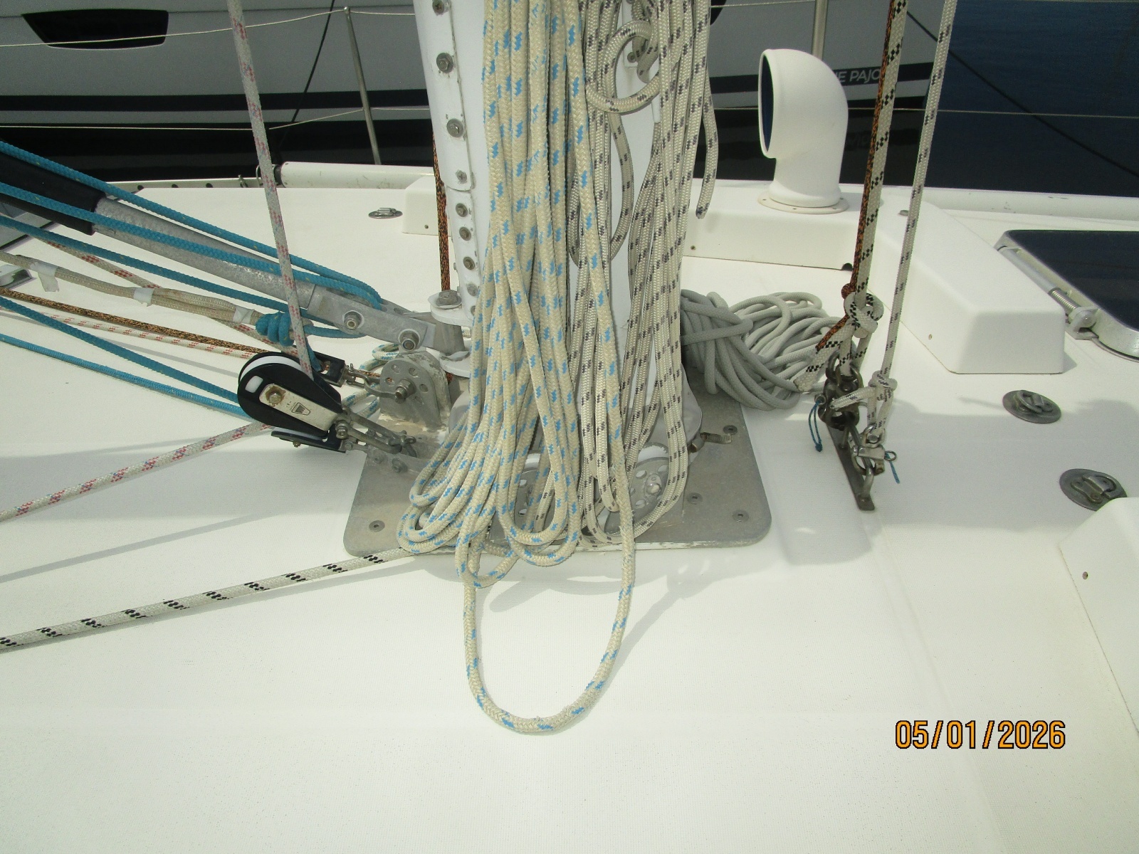 50' Beneteau mast base2