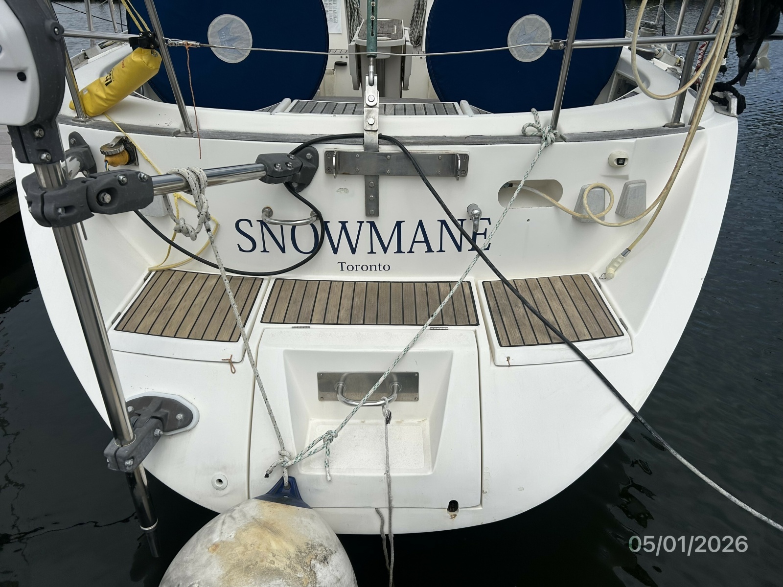 50' Beneteau swimplatform