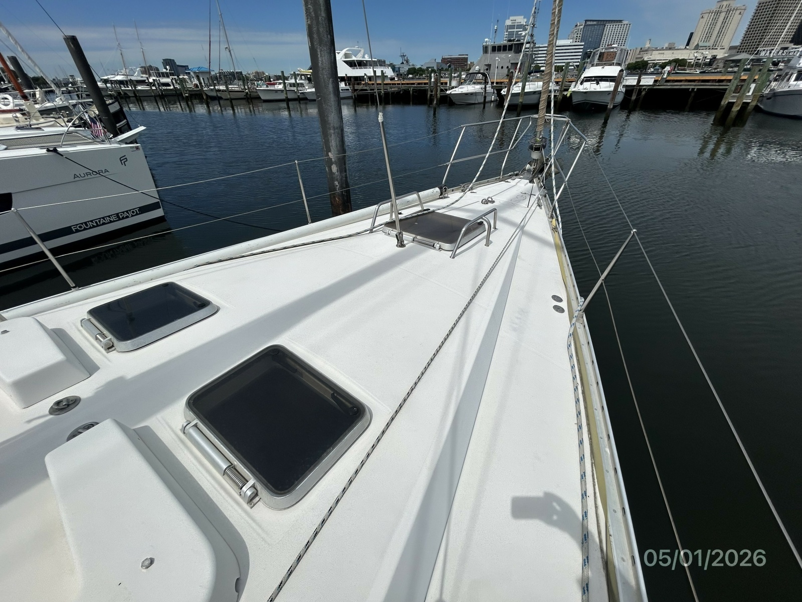 50' Beneteau foredeck2