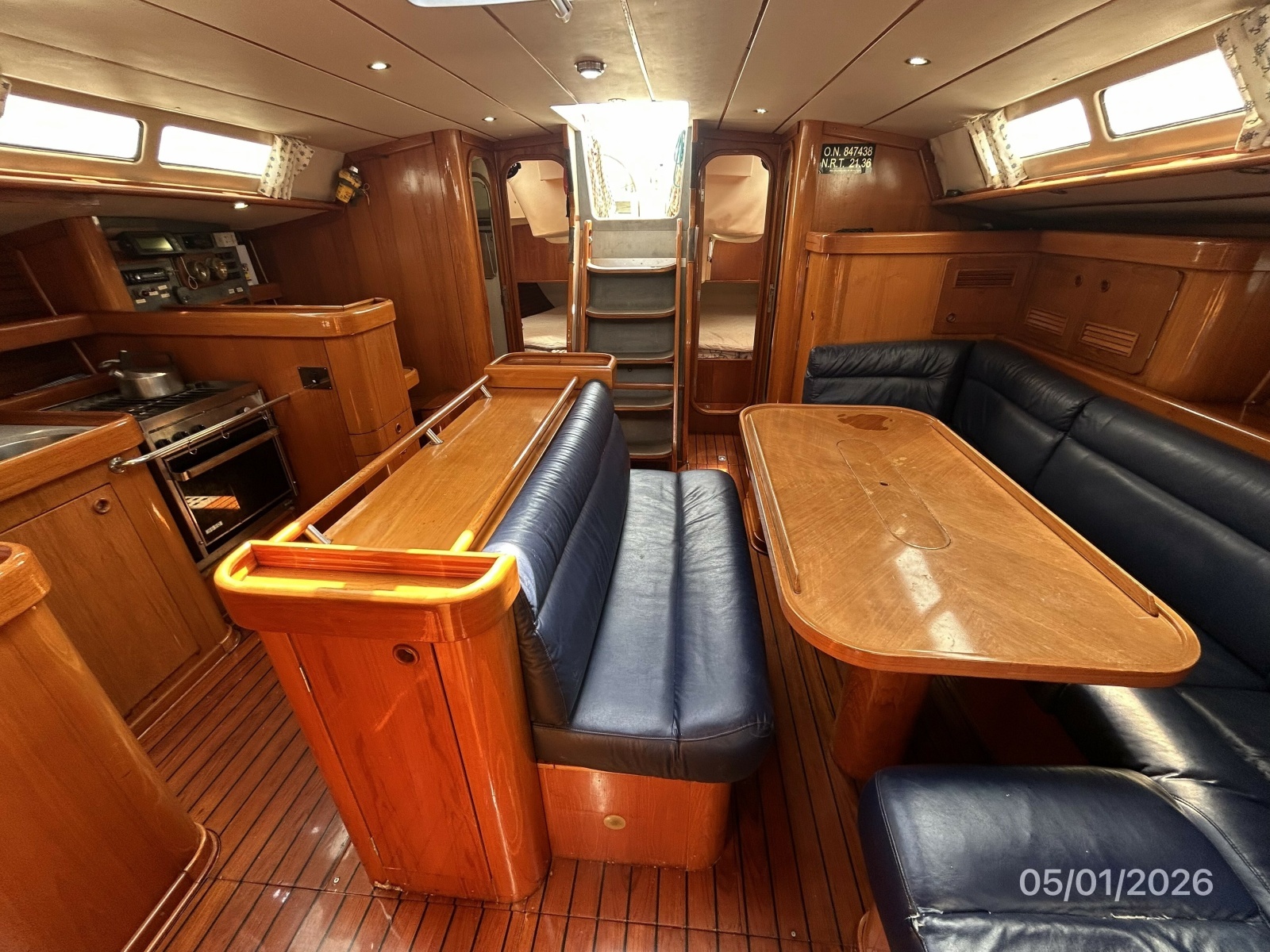 50' Beneteau salon aft