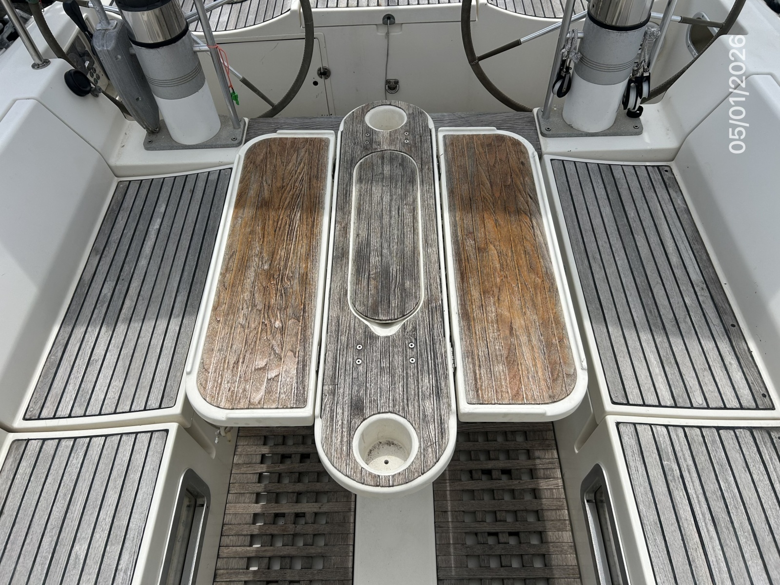 50' Beneteau cockpit table