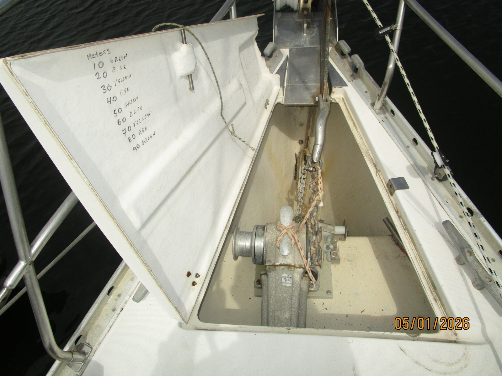 50' Beneteau anchoor windlass