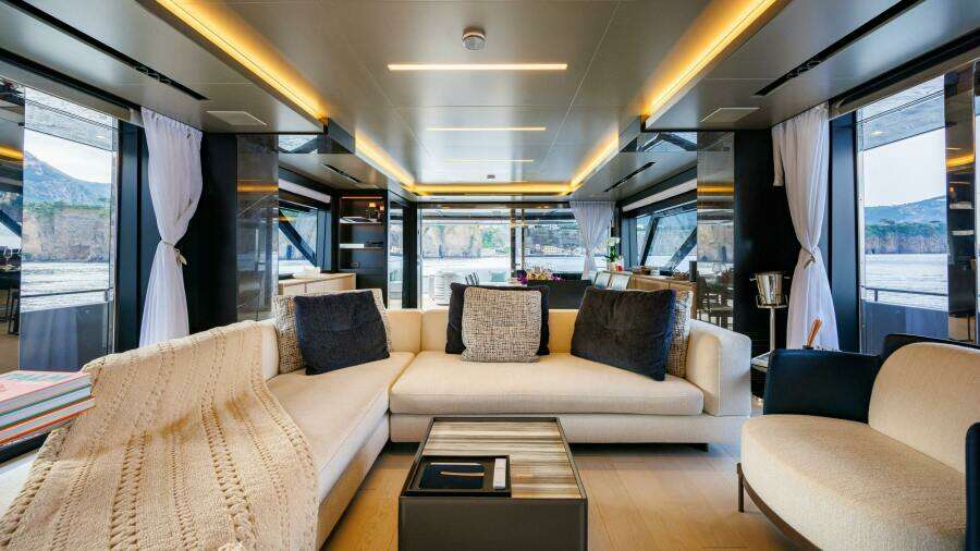 STILE DI VITA 102ft Riva Yacht For Sale