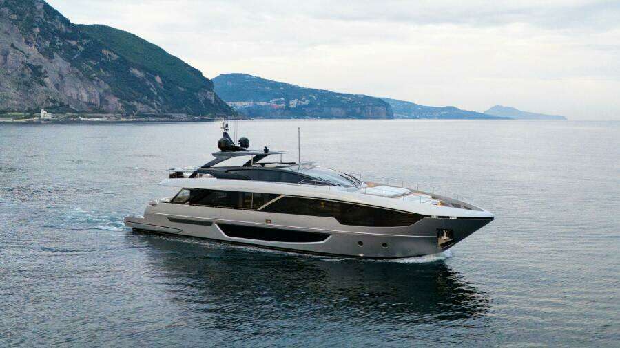 STILE DI VITA 102ft Riva Yacht For Sale