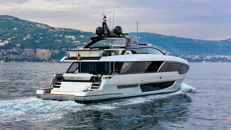 STILE DI VITA 102ft Riva Yacht For Sale