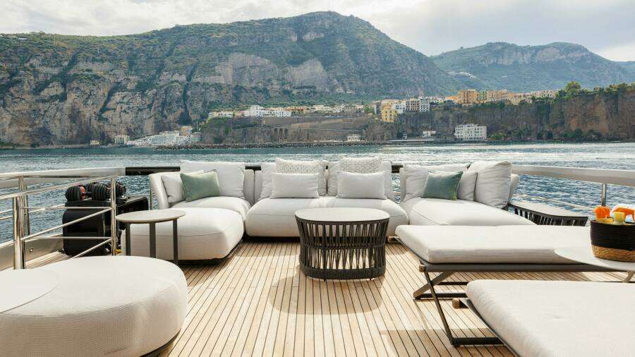 STILE DI VITA 102ft Riva Yacht For Sale