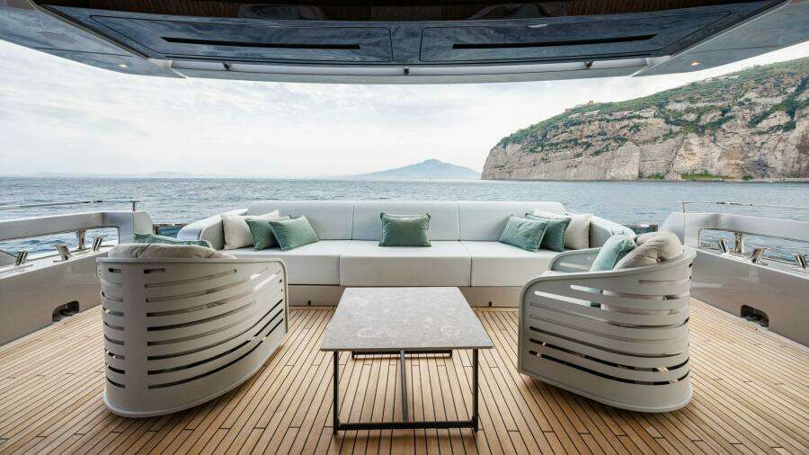 STILE DI VITA 102ft Riva Yacht For Sale