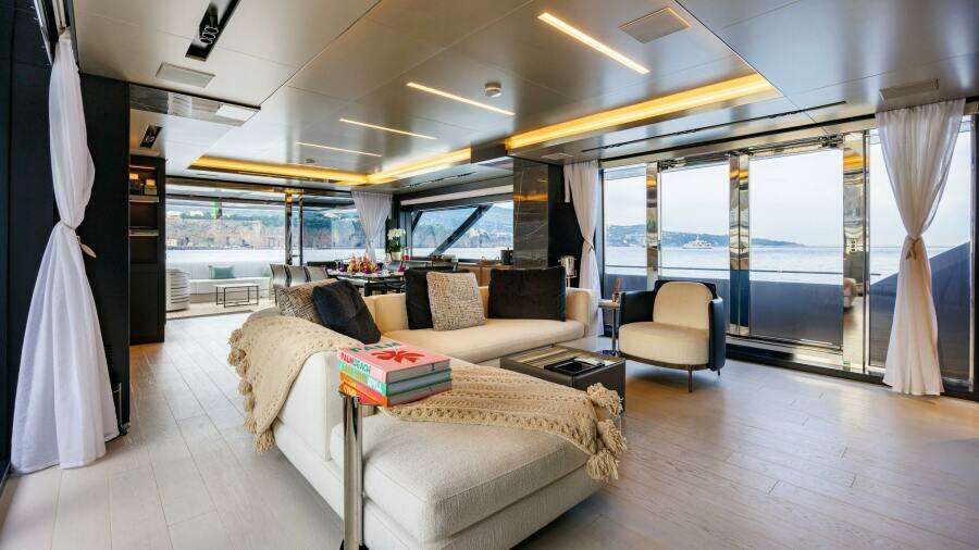 STILE DI VITA 102ft Riva Yacht For Sale