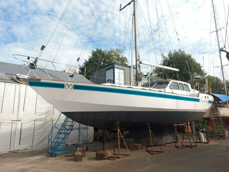 Viking Mistress 53ft Roberts Yacht For Sale