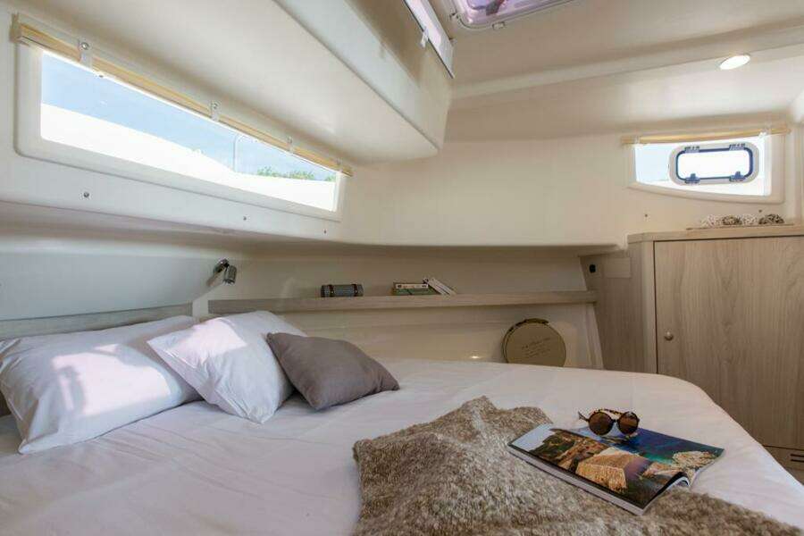 Horizon 3 44ft Delphia Yacht For Sale