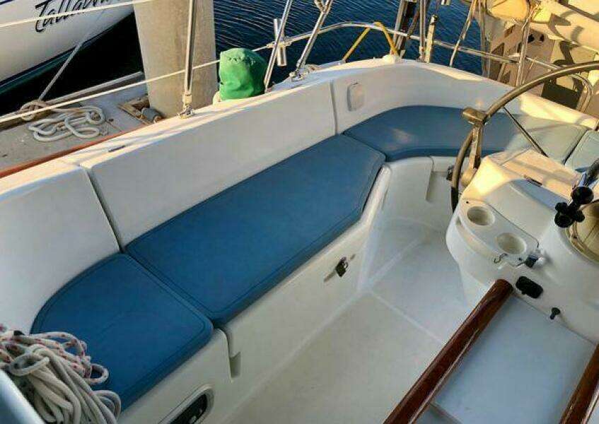 Mia Zoi 41ft Beneteau Yacht For Sale