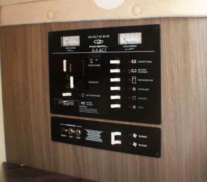 Sea M A J I C  33ft Regal Yacht For Sale