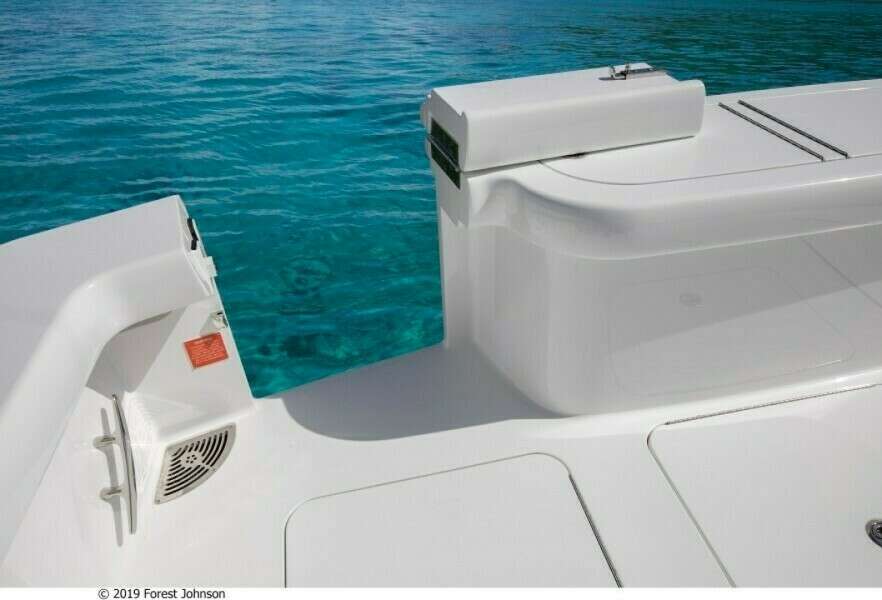 38 Viking Billfish cockpit