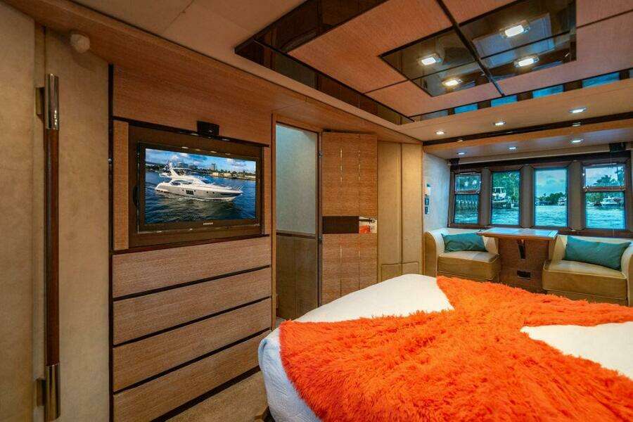 VITAMIN SEA 70ft Azimut Yacht For Sale