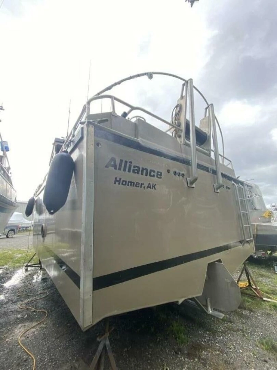 2022 Custom Freestyle Marine 32
