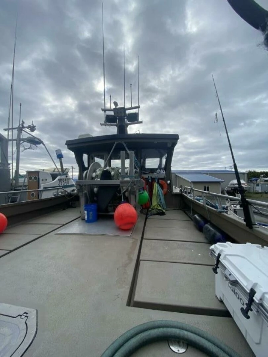 2022 Custom Freestyle Marine 32