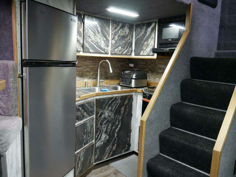 Alliance 32ft Custom Yacht For Sale